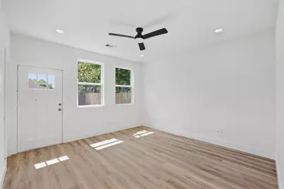 250 Georgia Street #A, Houston, TX 77029 - Photo 19