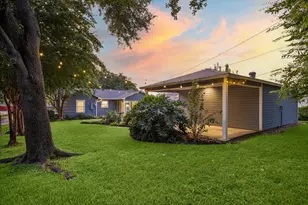 826 T C Jester Blvd, Houston, TX 77008 - Photo 5