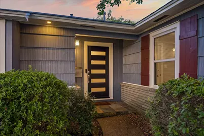 826 T C Jester Boulevard, Houston, TX 77008 - Photo 9