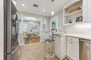 826 T C Jester Blvd, Houston, TX 77008 - Photo 15