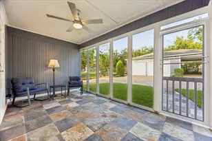 826 T C Jester Blvd, Houston, TX 77008 - Photo 19
