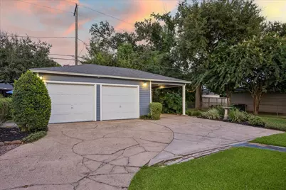 826 T C Jester Boulevard, Houston, TX 77008 - Photo 21