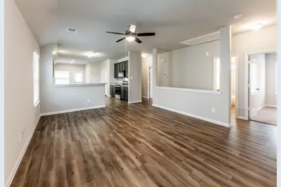 207 Black Bear Drive, Huntsville, TX 77320 - Photo 9