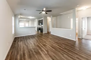 207 Black Bear Dr, Huntsville, TX 77320 - Photo 9