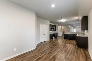 207 Black Bear Dr, Huntsville, TX 77320 - Photo 17