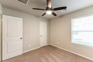 207 Black Bear Dr, Huntsville, TX 77320 - Photo 33