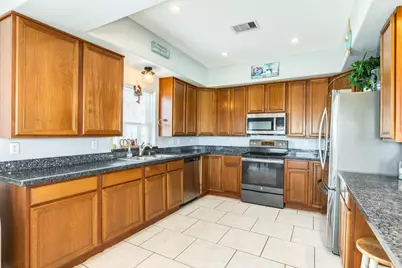 119 Bay Avenue, Surfside Beach, TX 77541 - Photo 13