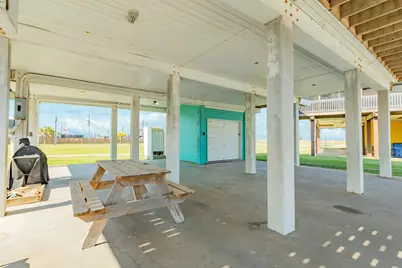 119 Bay Avenue, Surfside Beach, TX 77541 - Photo 33