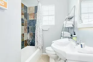2402 Hazard St, Houston, TX 77019 - Photo 11