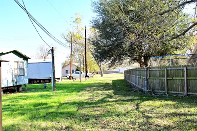 628 Austin Street, Columbus, TX 78934 - Photo 7
