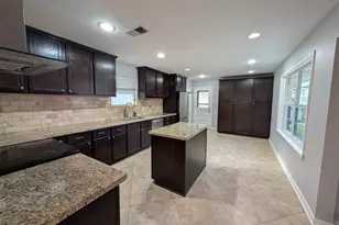 5306 Briarbend Dr, Houston, TX 77096 - Photo 7