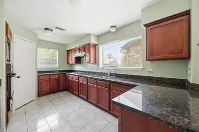7330 Maple Walk Drive, Humble, TX 77346 - Photo 11