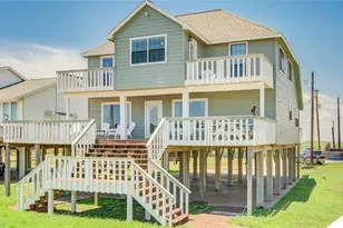 101 Stanek Dr, Surfside Beach, TX 77541 - Photo 1