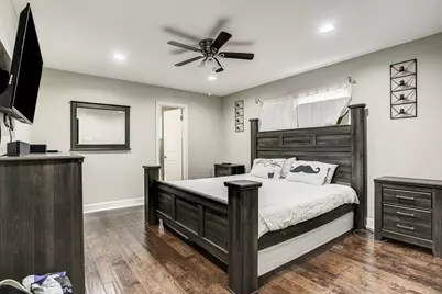 12329 Ashcroft Drive, Houston, TX 77035 - Photo 9