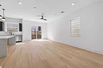 971 Highland Light Lane, Houston, TX 77091 - Photo 5