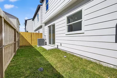 971 Highland Light Lane, Houston, TX 77091 - Photo 39