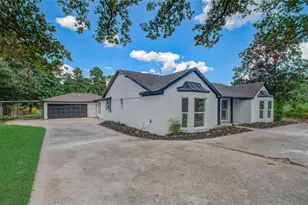 1602 Baker Dr, Tomball, TX 77375 - Photo 5