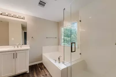 11 Wineberry Place, The Woodlands, TX 77382 - Photo 17