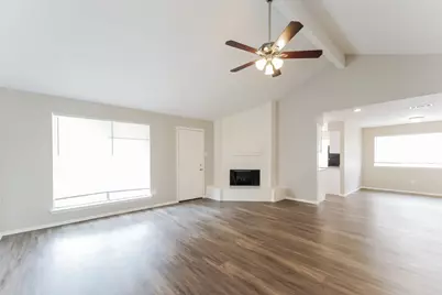 7011 Pickett Drive, Richmond, TX 77469 - Photo 3