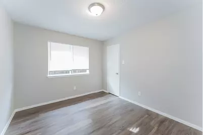 7011 Pickett Drive, Richmond, TX 77469 - Photo 9