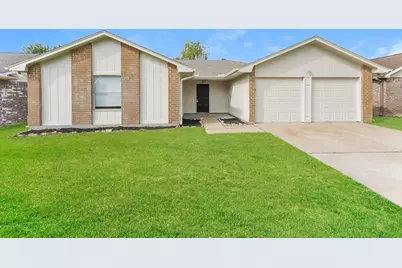 7011 Pickett Drive, Richmond, TX 77469 - Photo 1