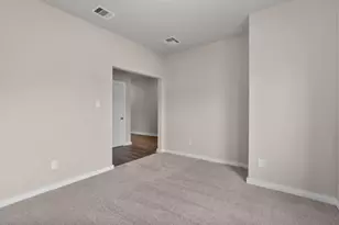 224 Magnolia Laurel Dr, Alvin, TX 77511 - Photo 9