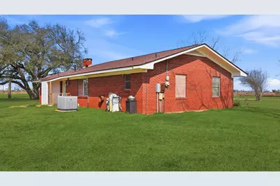 1839 W Henderson Rd, Angleton, TX 77515 - Photo 27