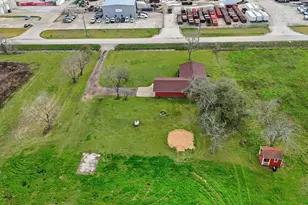 1839 W Henderson Rd, Angleton, TX 77515 - Photo 39