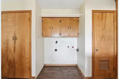 1839 W Henderson Rd, Angleton, TX 77515 - Photo 13