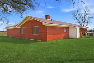 1839 W Henderson Rd, Angleton, TX 77515 - Photo 29