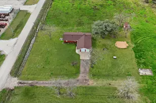 1839 W Henderson Rd, Angleton, TX 77515 - Photo 35