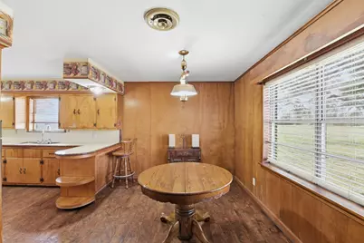 1839 W Henderson Rd, Angleton, TX 77515 - Photo 9