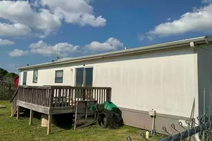 112 Terri Dr, Collinsville, TX 76233 - Photo 5