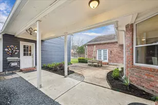 5201 Grand Lake, Bellaire, TX 77401 - Photo 31