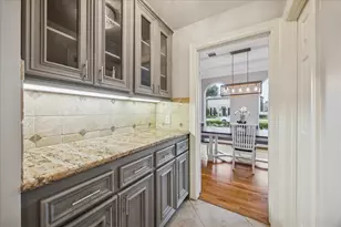 5201 Grand Lake, Bellaire, TX 77401 - Photo 15