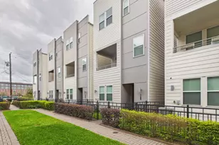 2711 Clinton Dr, Houston, TX 77020 - Photo 1