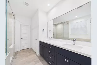 2711 Clinton Drive, Houston, TX 77020 - Photo 21