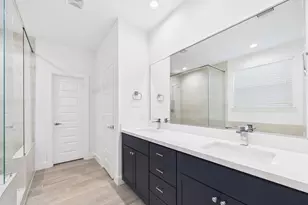 2711 Clinton Dr, Houston, TX 77020 - Photo 21