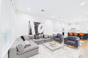 2711 Clinton Dr, Houston, TX 77020 - Photo 9