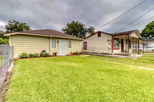 3902 Chapman St, Houston, TX 77009 - Photo 13