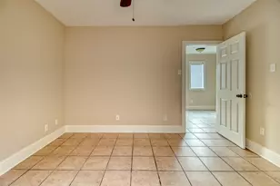 3902 Chapman St, Houston, TX 77009 - Photo 9