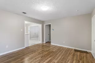 6602 Indian Lake Dr, Houston, TX 77489 - Photo 5