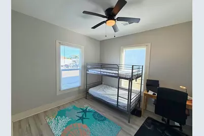 2219 45th Street, Galveston, TX 77550 - Photo 9