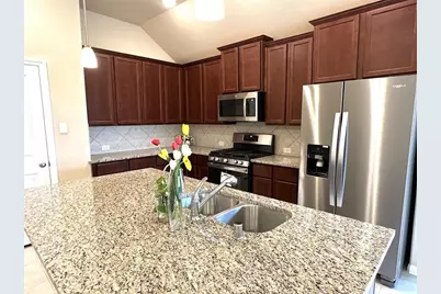 788 Lake Lacosta Drive, Katy, TX 77493 - Photo 7