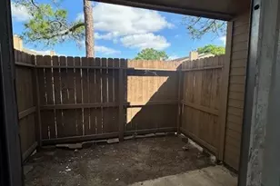 10555 Turtlewood Ct Ct, Houston, TX 77072 - Photo 15