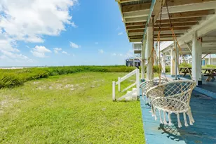 23114 Gulf Dr, Galveston, TX 77554 - Photo 11