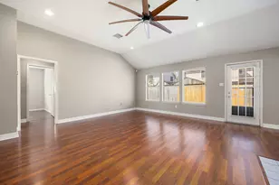 4754 Widerop Ln, Friendswood, TX 77546 - Photo 7