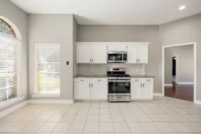 4754 Widerop Lane, Friendswood, TX 77546 - Photo 11