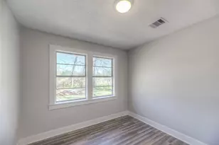 615 E 1st St, Groveton, TX 75845 - Photo 13