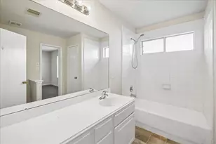 20218 Stonegrove Ct, Tomball, TX 77375 - Photo 17